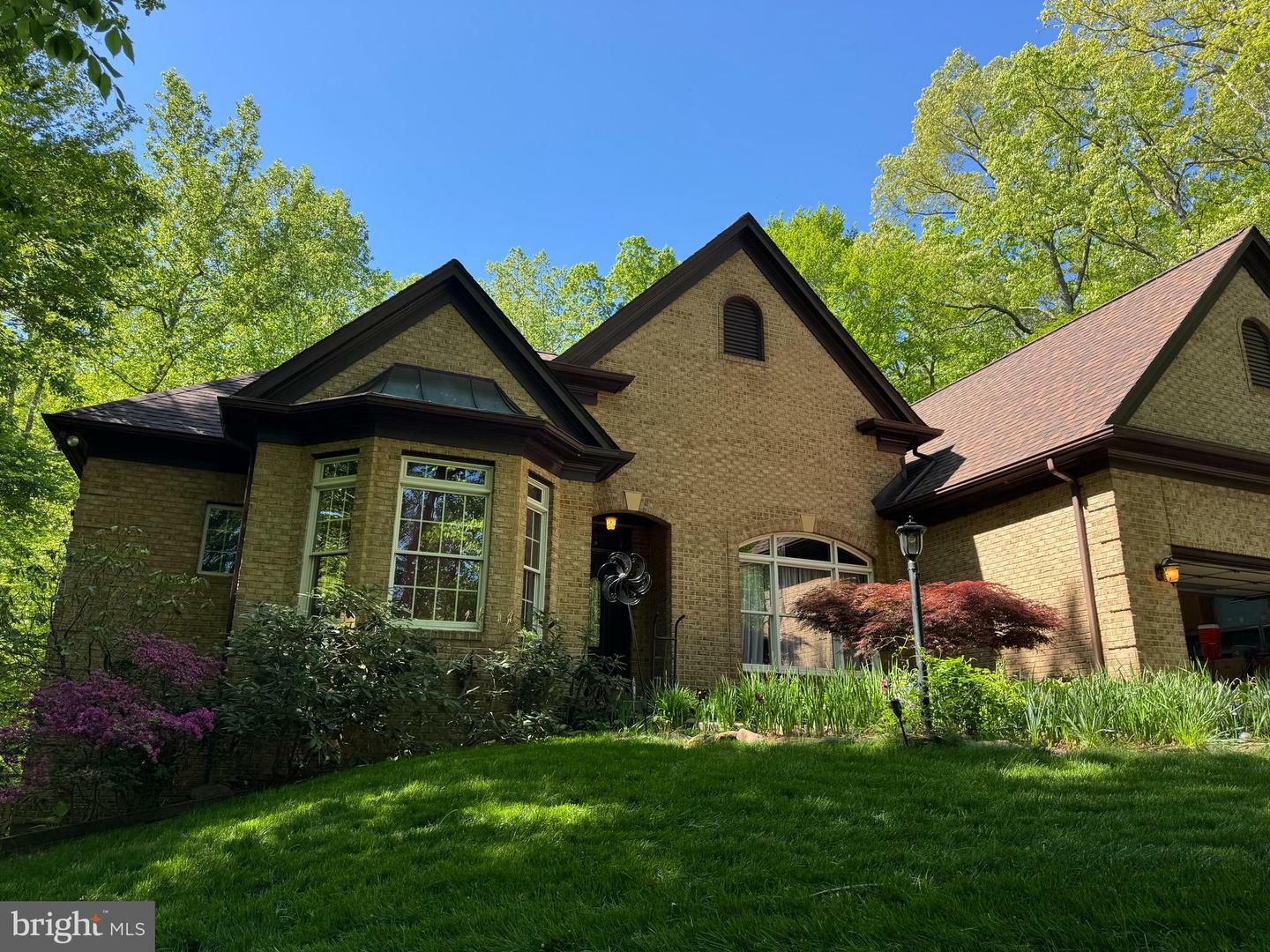 Property Photo: 12868 Paddle Wheel Court VA 20112