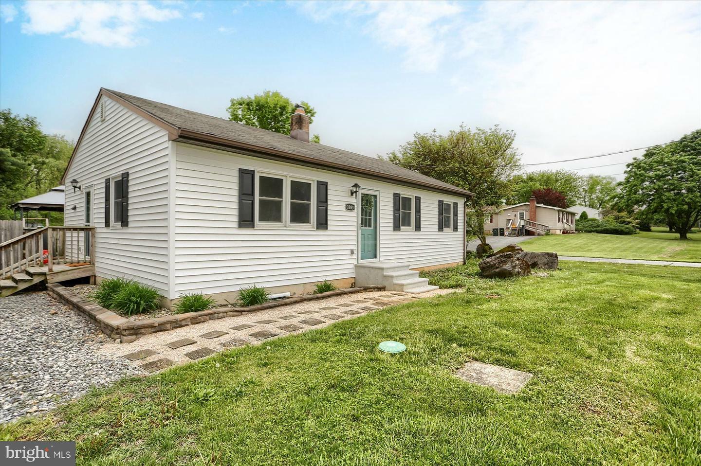 Property Photo: 1083 W Trindle Road PA 17055