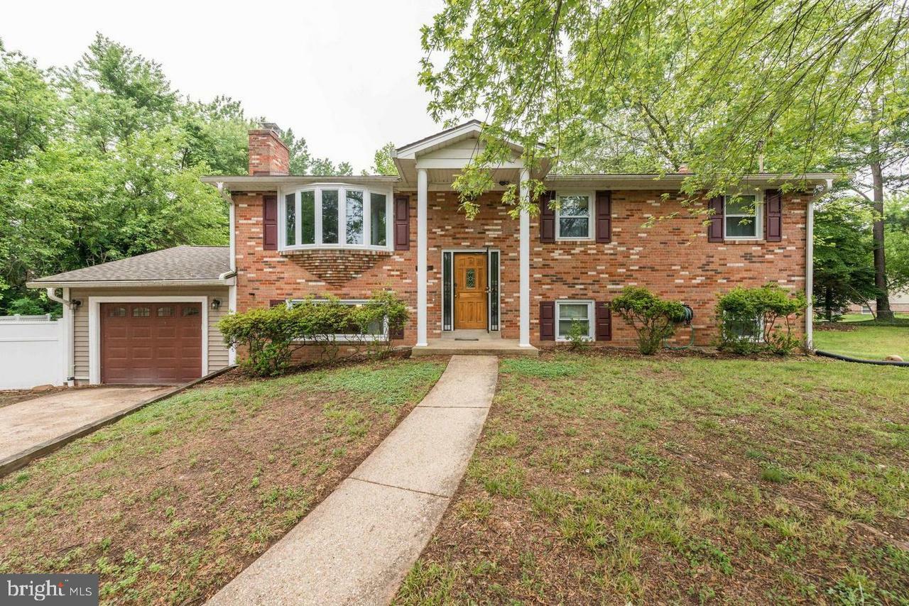 Property Photo: 9611 Ponca Place MD 20744