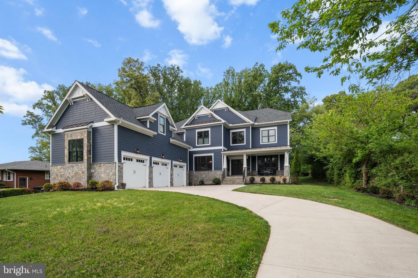 Property Photo: 9222 Brian Drive VA 22180