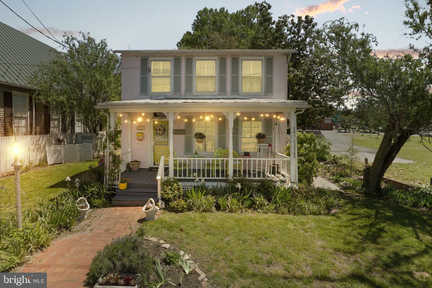 Property Photo: 100 Cambridge Street VA 22405