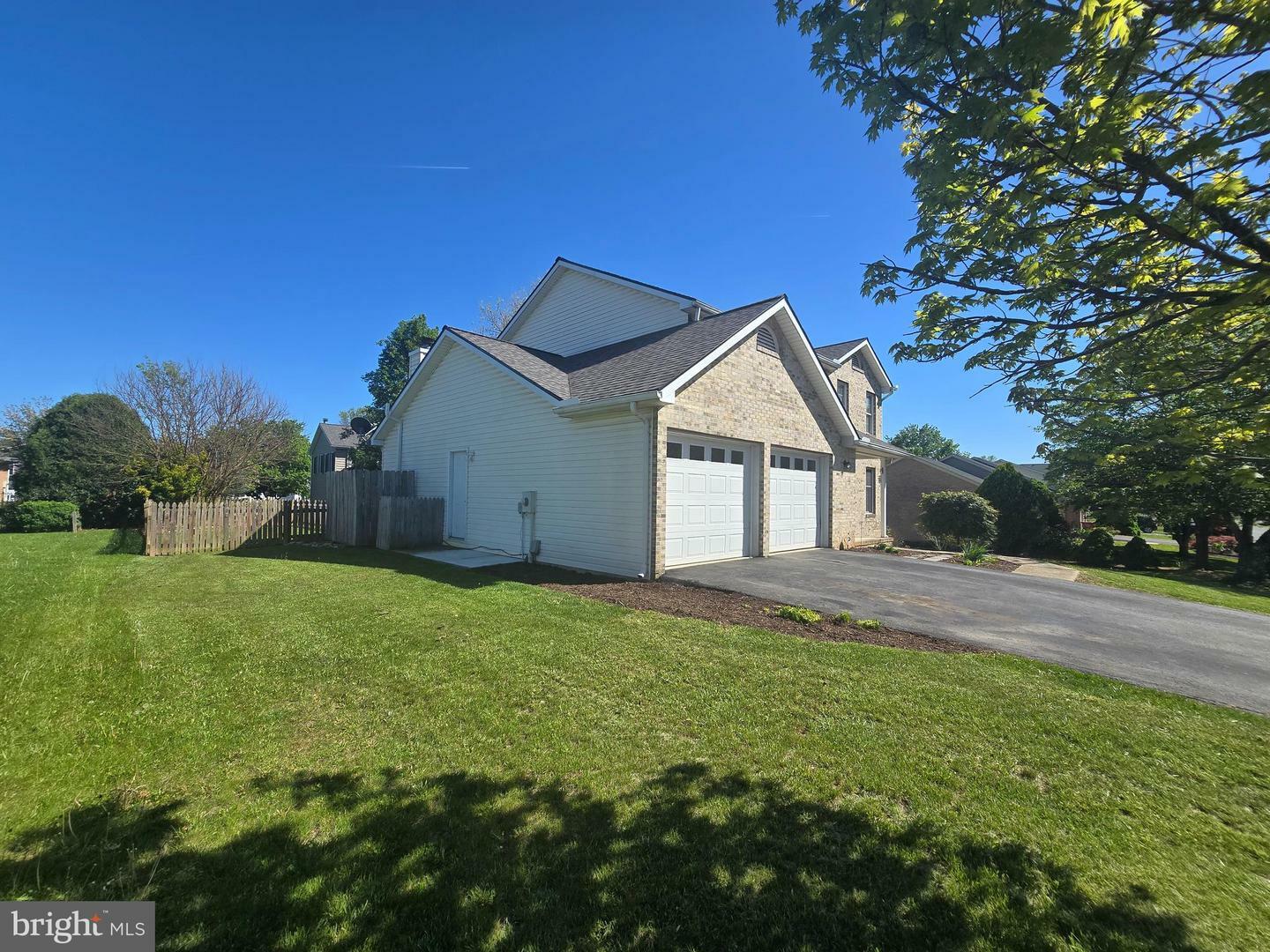 Property Photo: 31 Pembroke Lane WV 25419