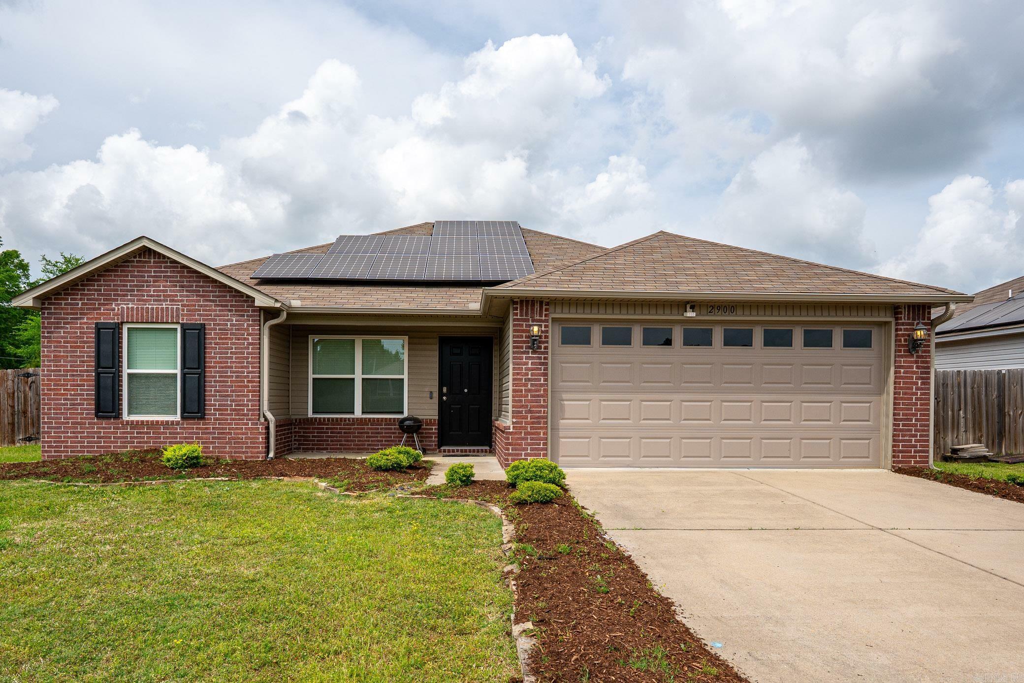 Property Photo: 2900 Alderwood Drive AR 72032