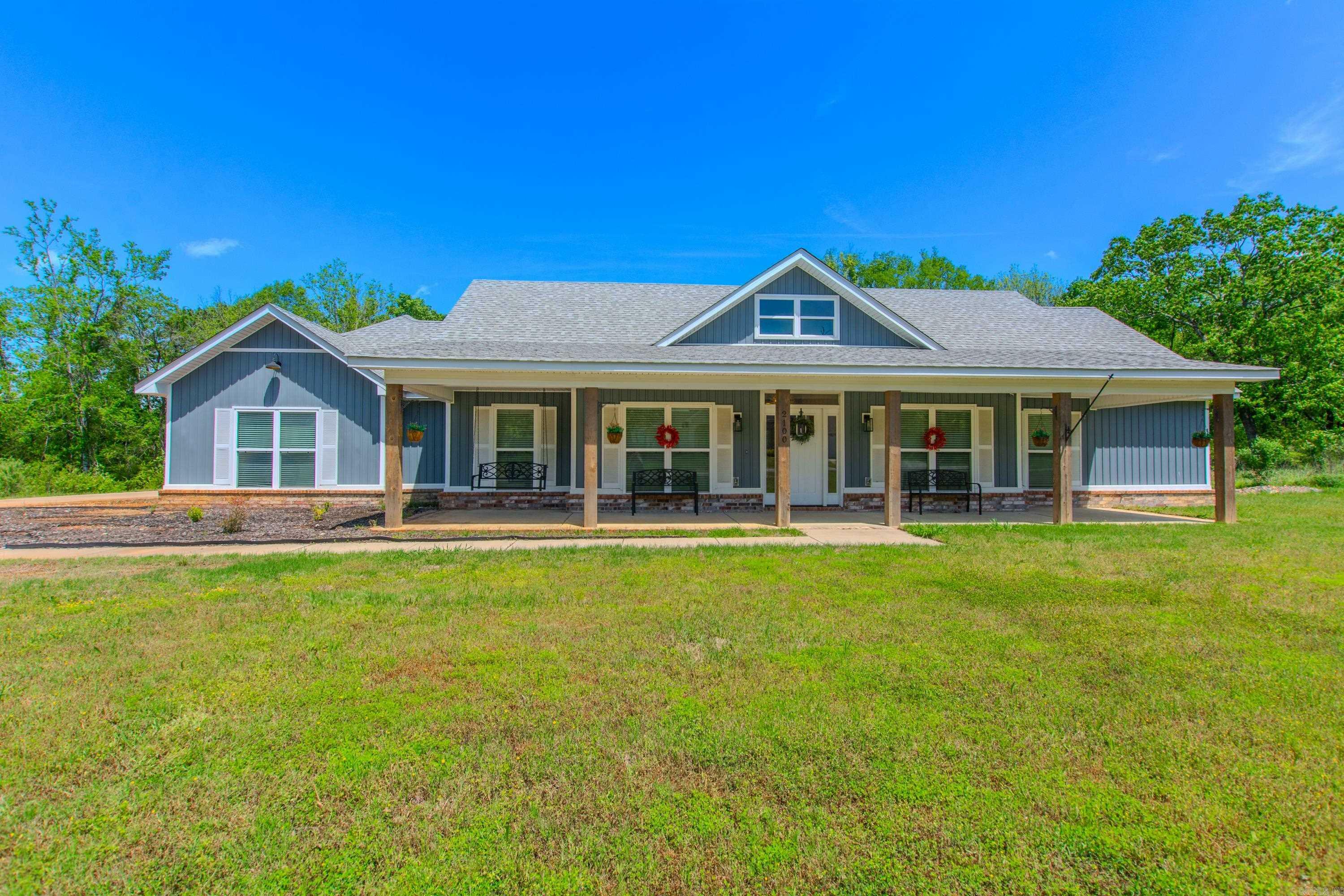 Property Photo: 2100 Ferndale Cove AR 72002