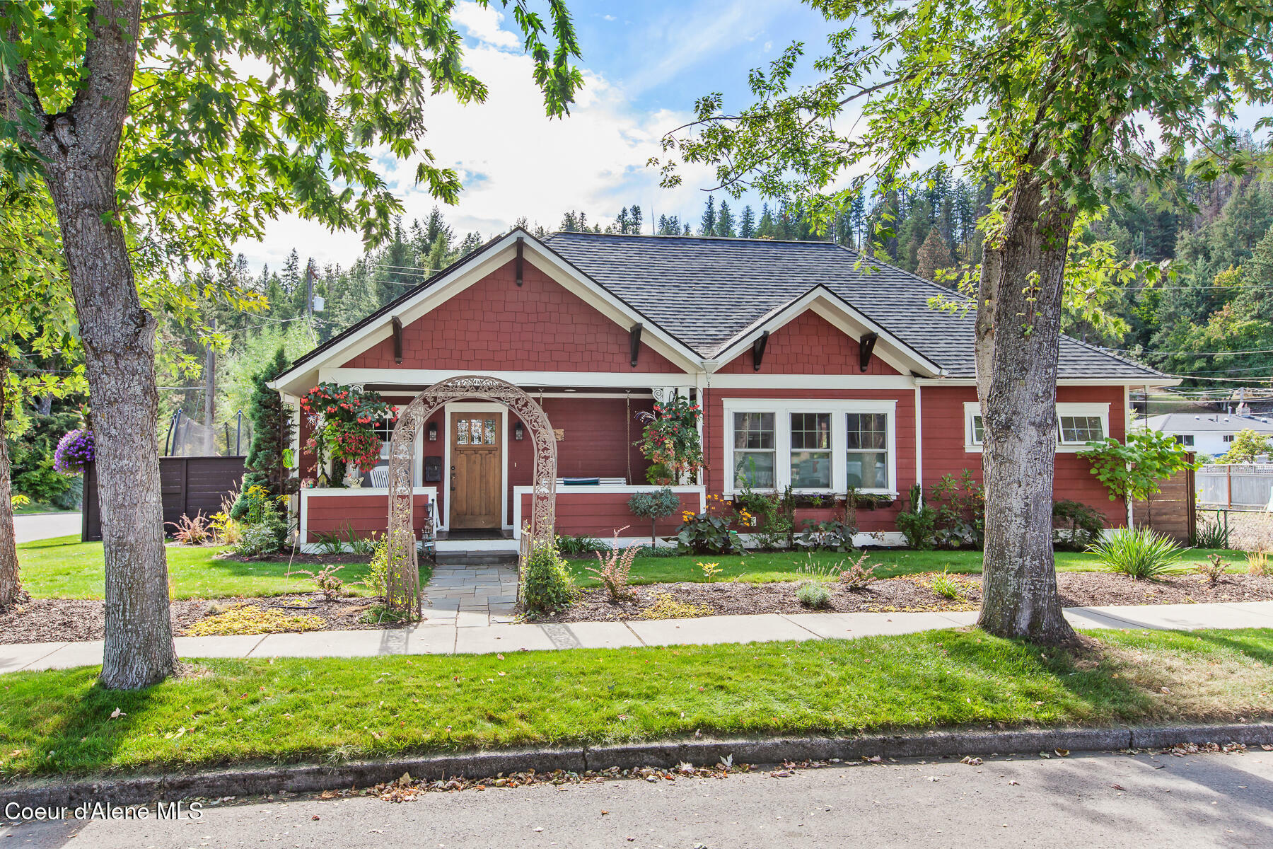Property Photo: 822 E Young Ave ID 83814