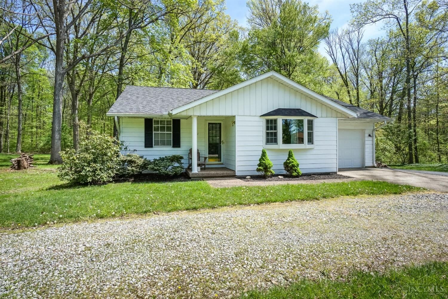 Property Photo: 1741 Lorelei Drive OH 45118