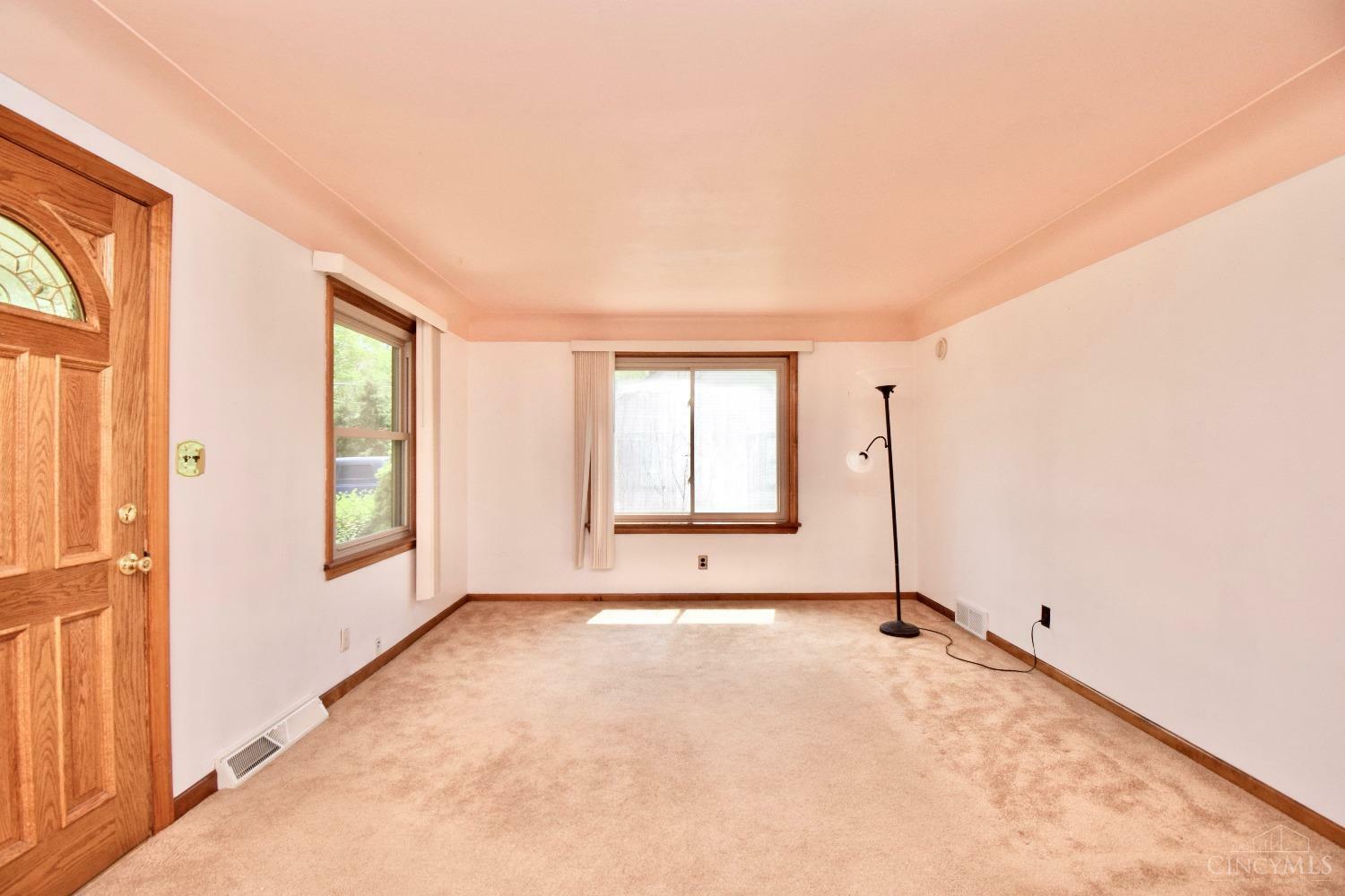 Property Photo: 10589 Chipstone Drive OH 45030