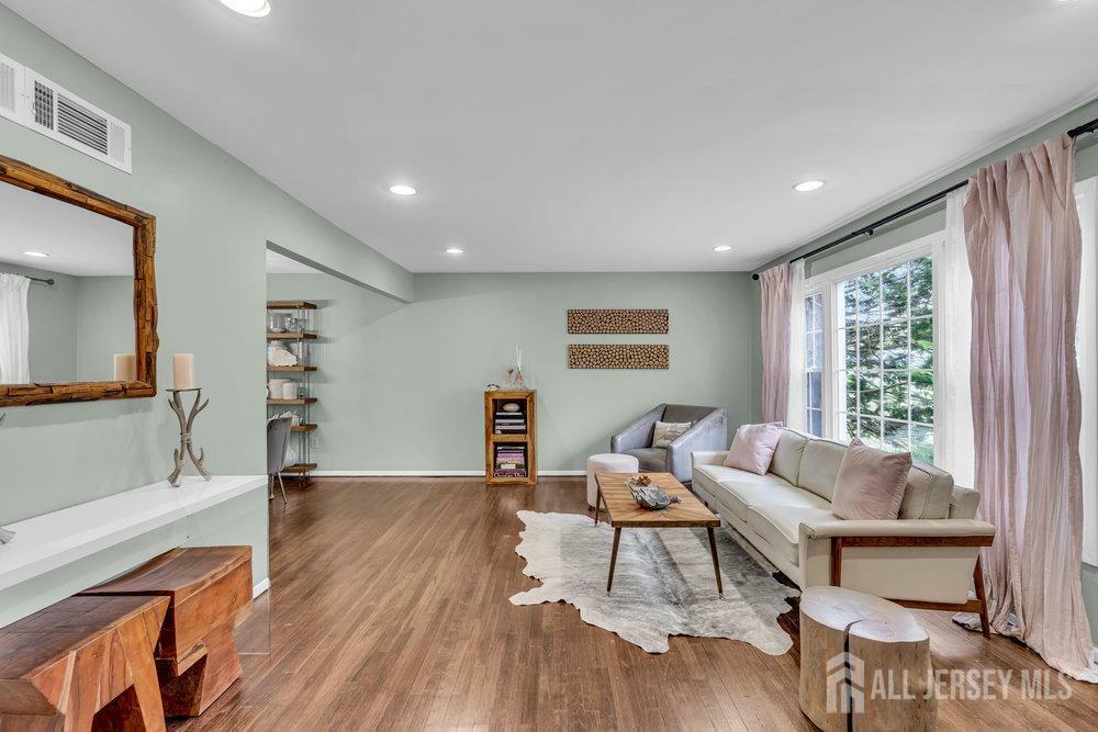 Property Photo: 10 Kings Road NJ 08816