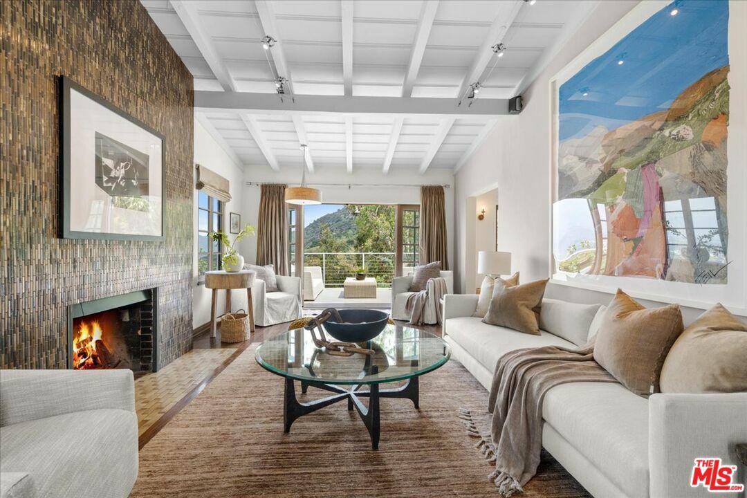 Property Photo: 3074 Lake Hollywood Dr CA 90068