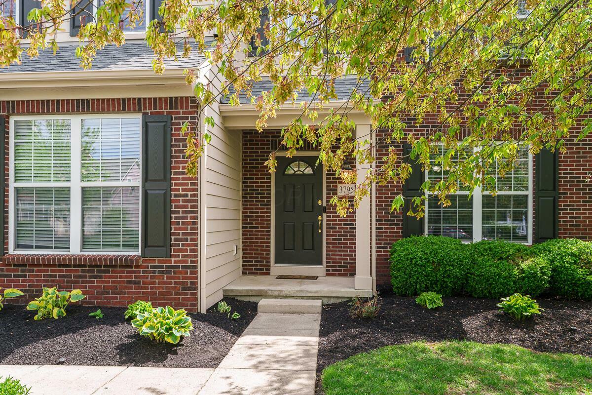 Property Photo: 3795 Pine Bank Drive OH 43065