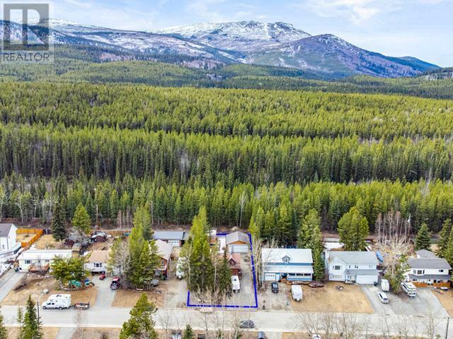 337 Klukshu Avenue  Whitehorse YT Y1A 5G3 photo