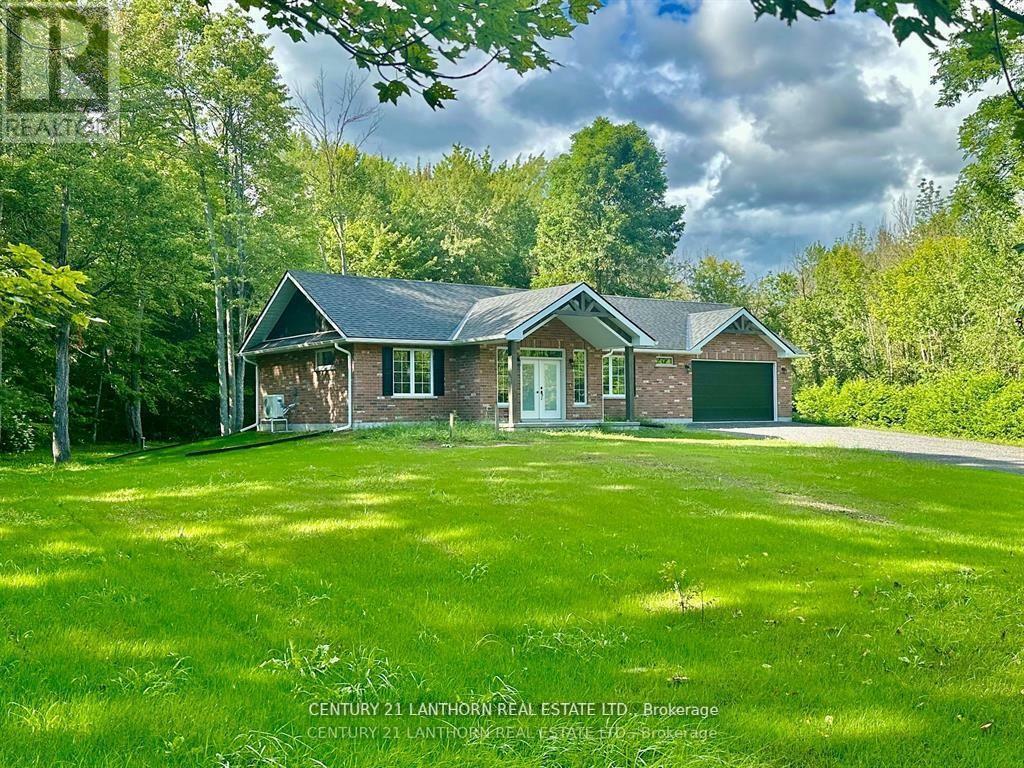 Property Photo: 1713 Hollowview Road ON K0K 3E0
