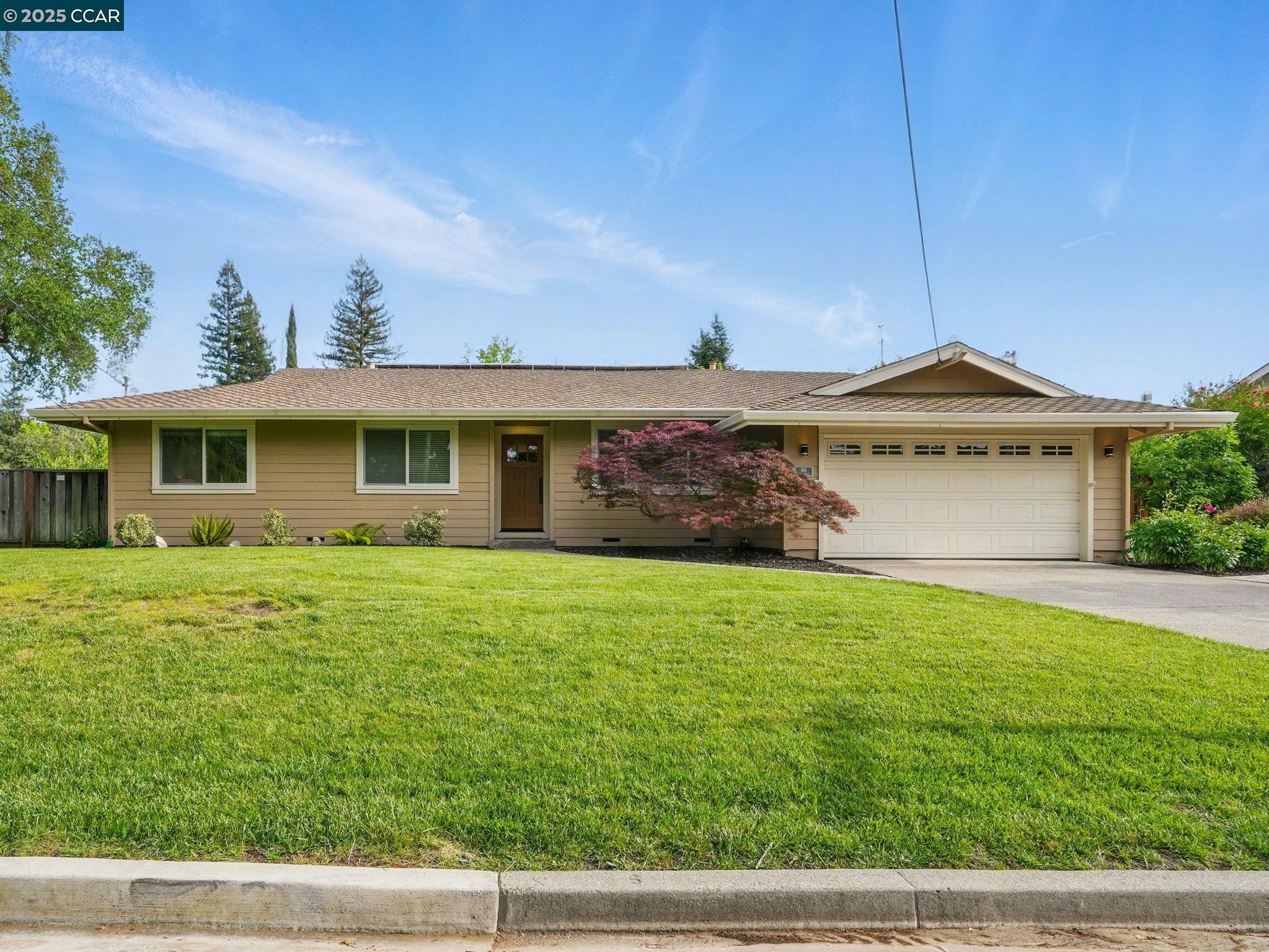 Property Photo: 166 Roan Dr CA 94526