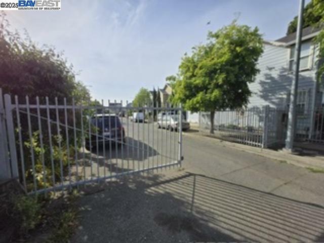Property Photo: 10468 West Ct CA 94805