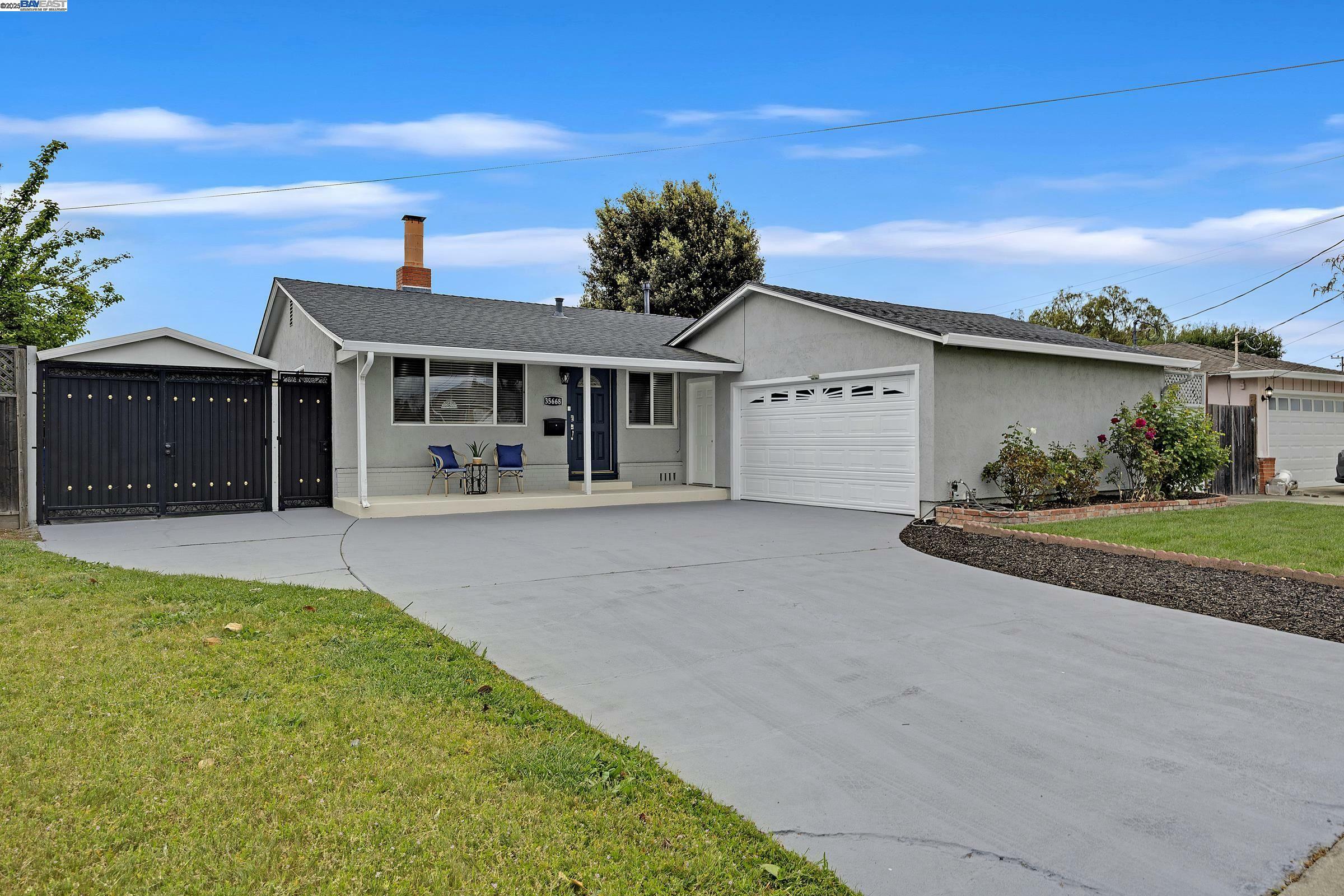 Property Photo: 35668 Cabrillo Dr CA 94536