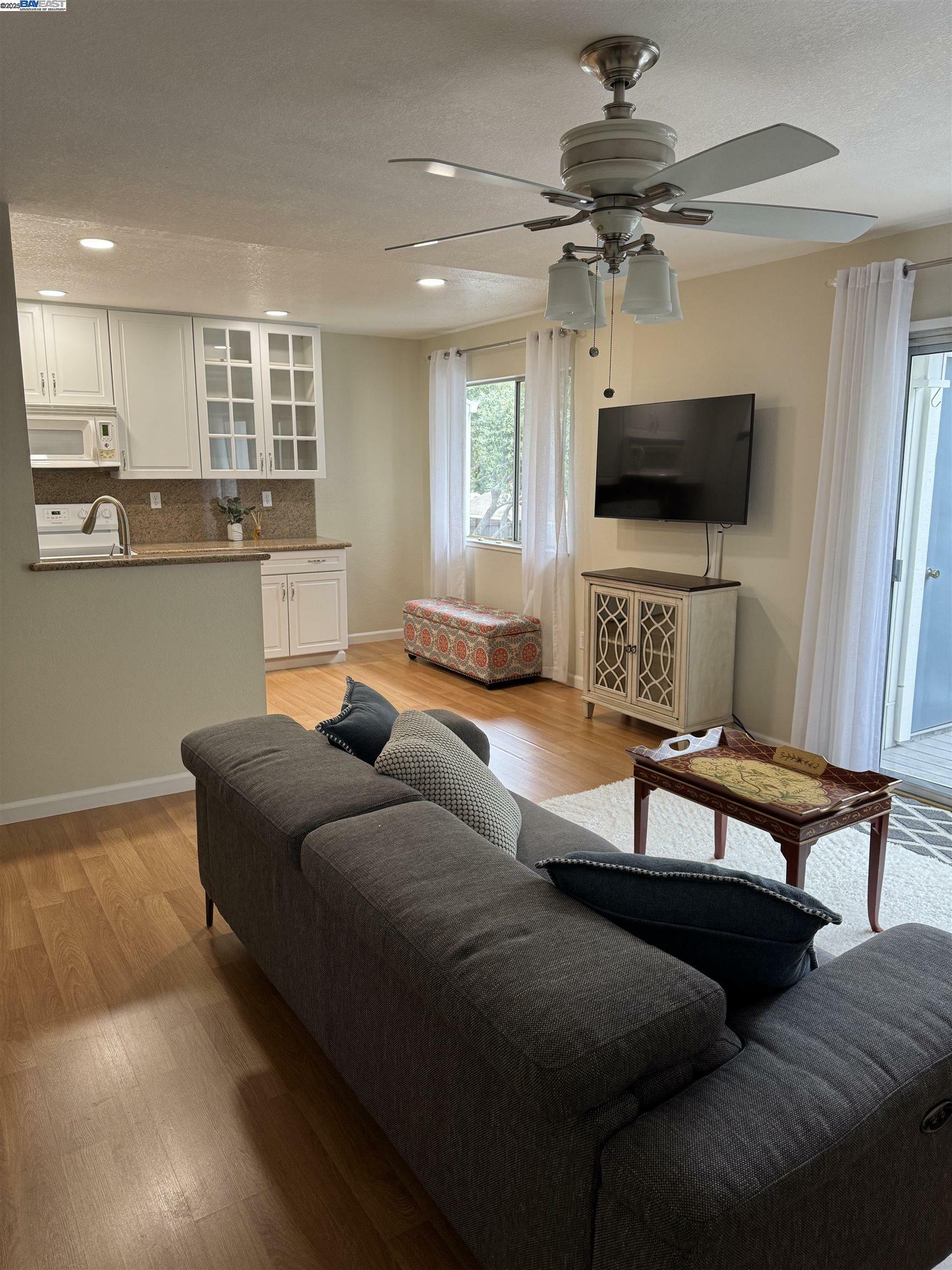Property Photo: 38556 Mary Ter CA 94538