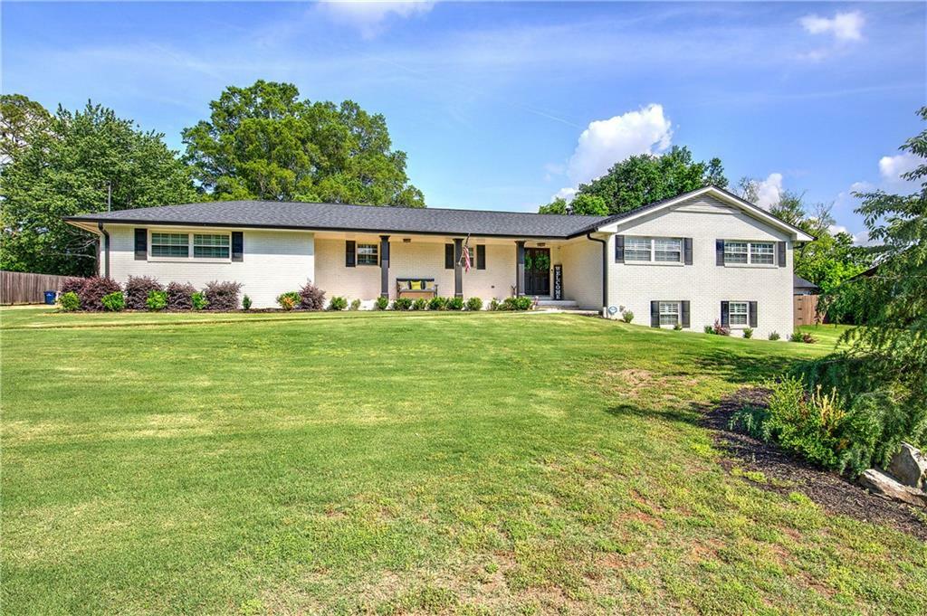 Property Photo: 118 Arrowhead Drive GA 30120