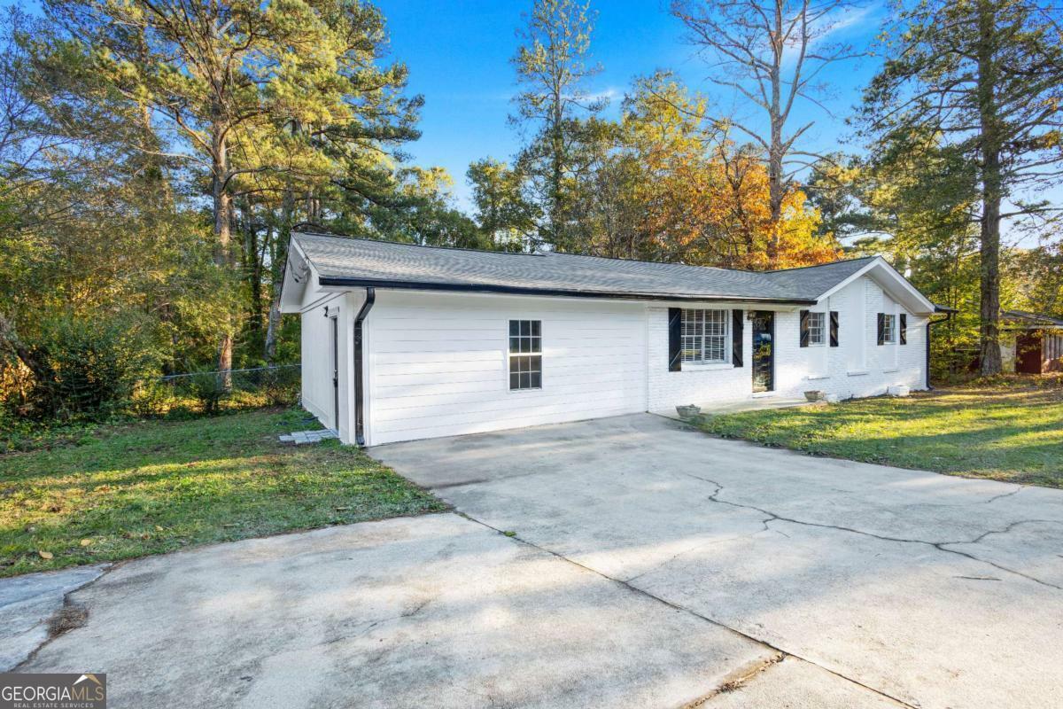 4781 Brownsville Road  Powder Springs GA 30127 photo