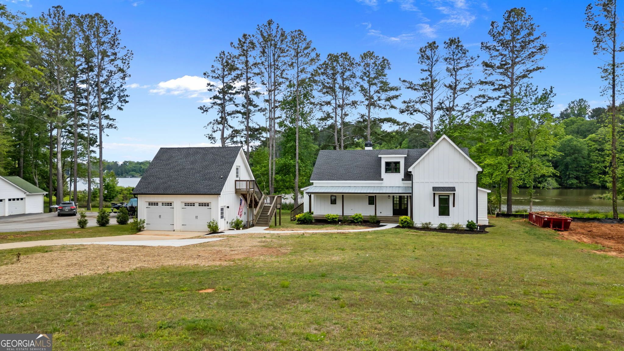 Property Photo: 1001 Sugar Hill Way GA 30625