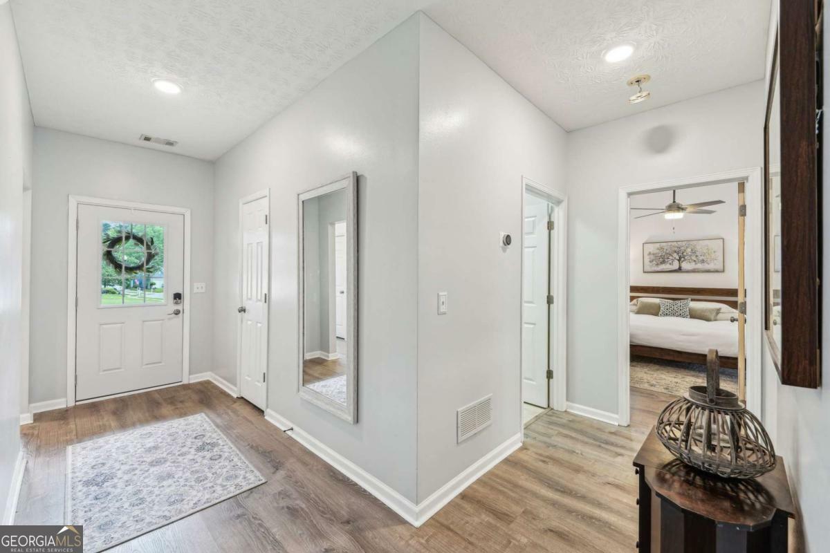 Property Photo: 409 Norton Crossing GA 30188
