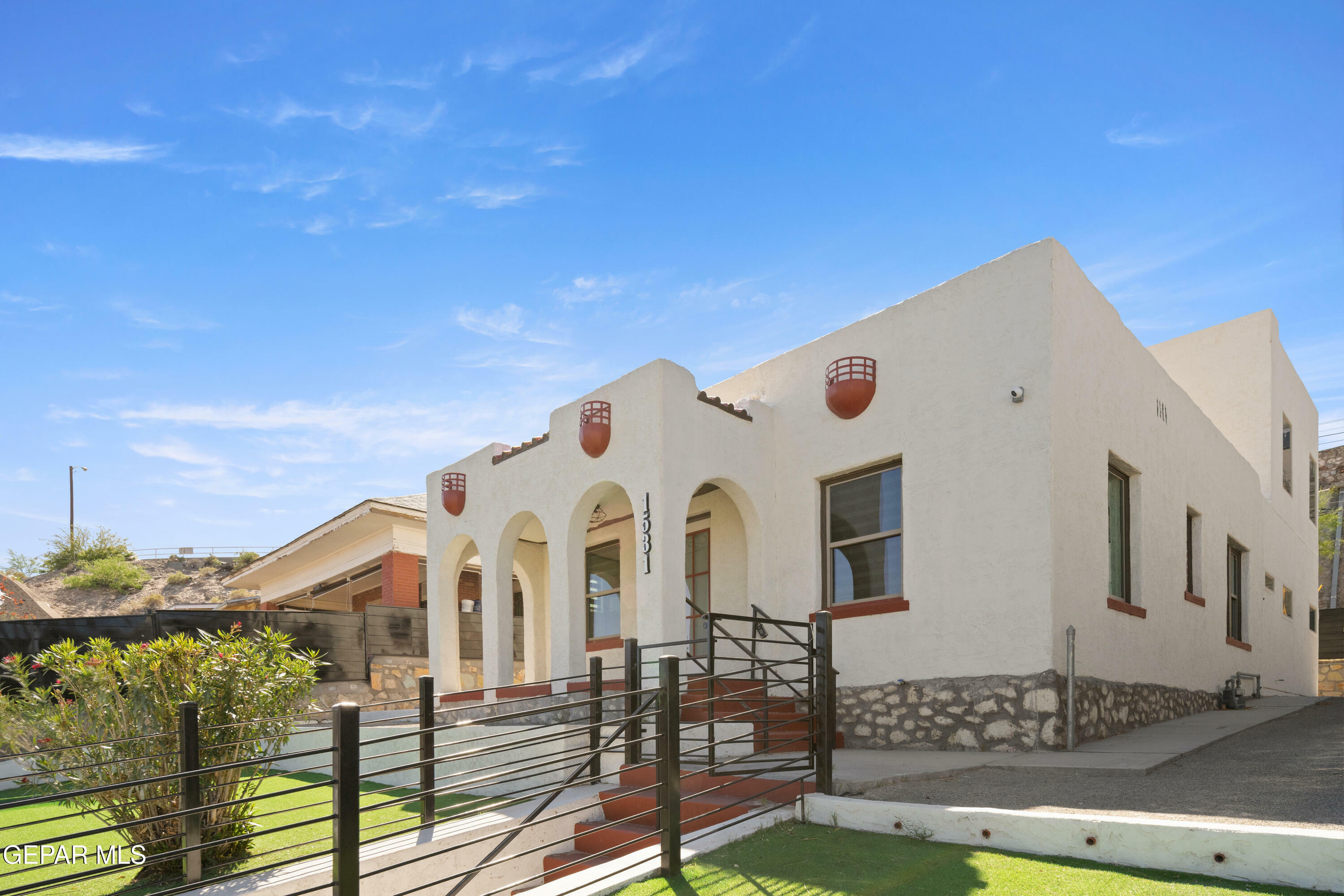 Property Photo: 1531 E Rio Grande Avenue TX 79902
