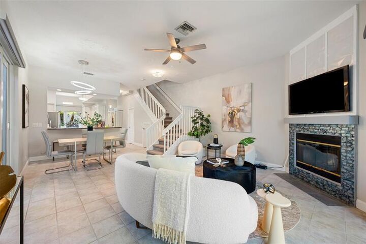 Property Photo:  1744 NE 9th St  FL 33304 