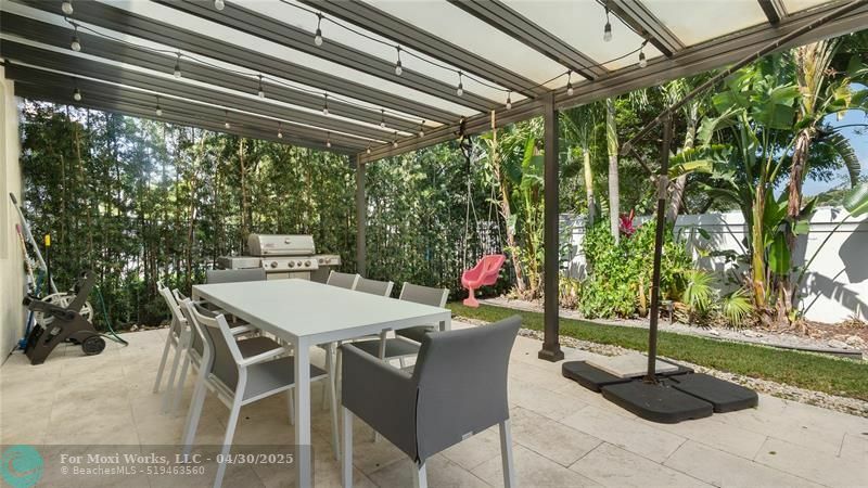 Property Photo:  4936 Whispering Way  FL 33312 