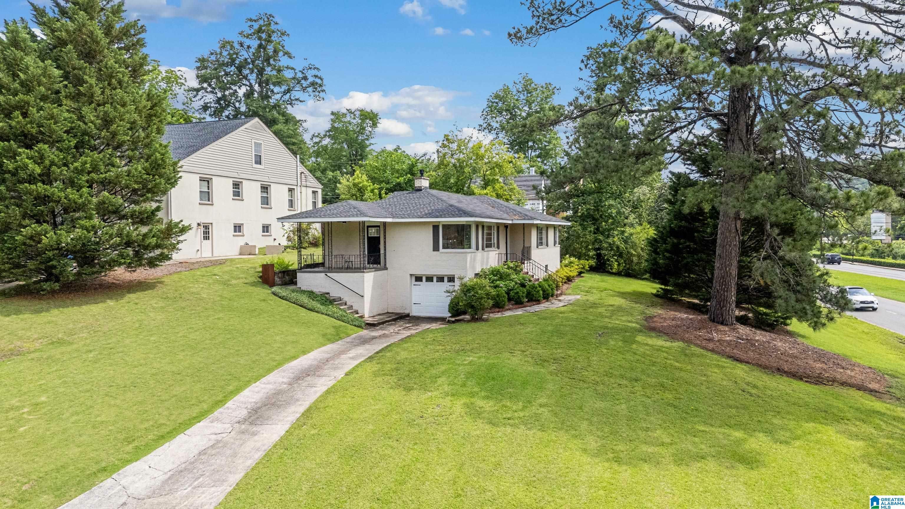 Property Photo: 708 Devon Drive AL 35209