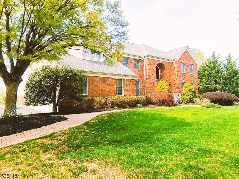 Property Photo: 12 Hills Dr NJ 08502