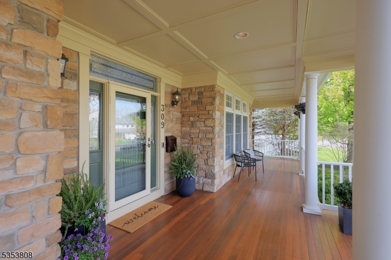 Property Photo: 309 Woods End Rd NJ 07090