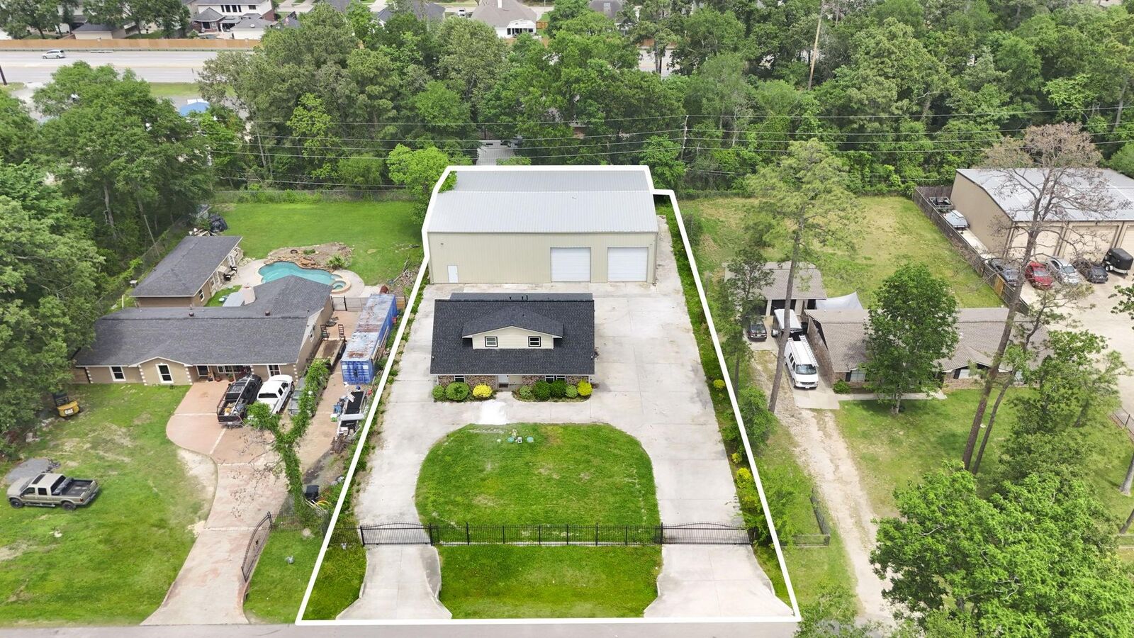 Property Photo:  1903 Pinewoods Way  TX 77386 