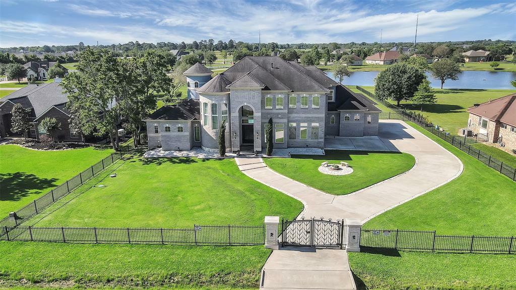 Property Photo: 19715 Lake Stone Court TX 77377