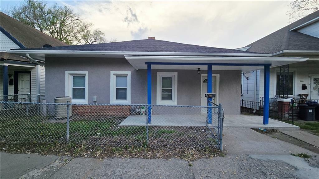 Property Photo: 2532 S 11th Street MO 64503