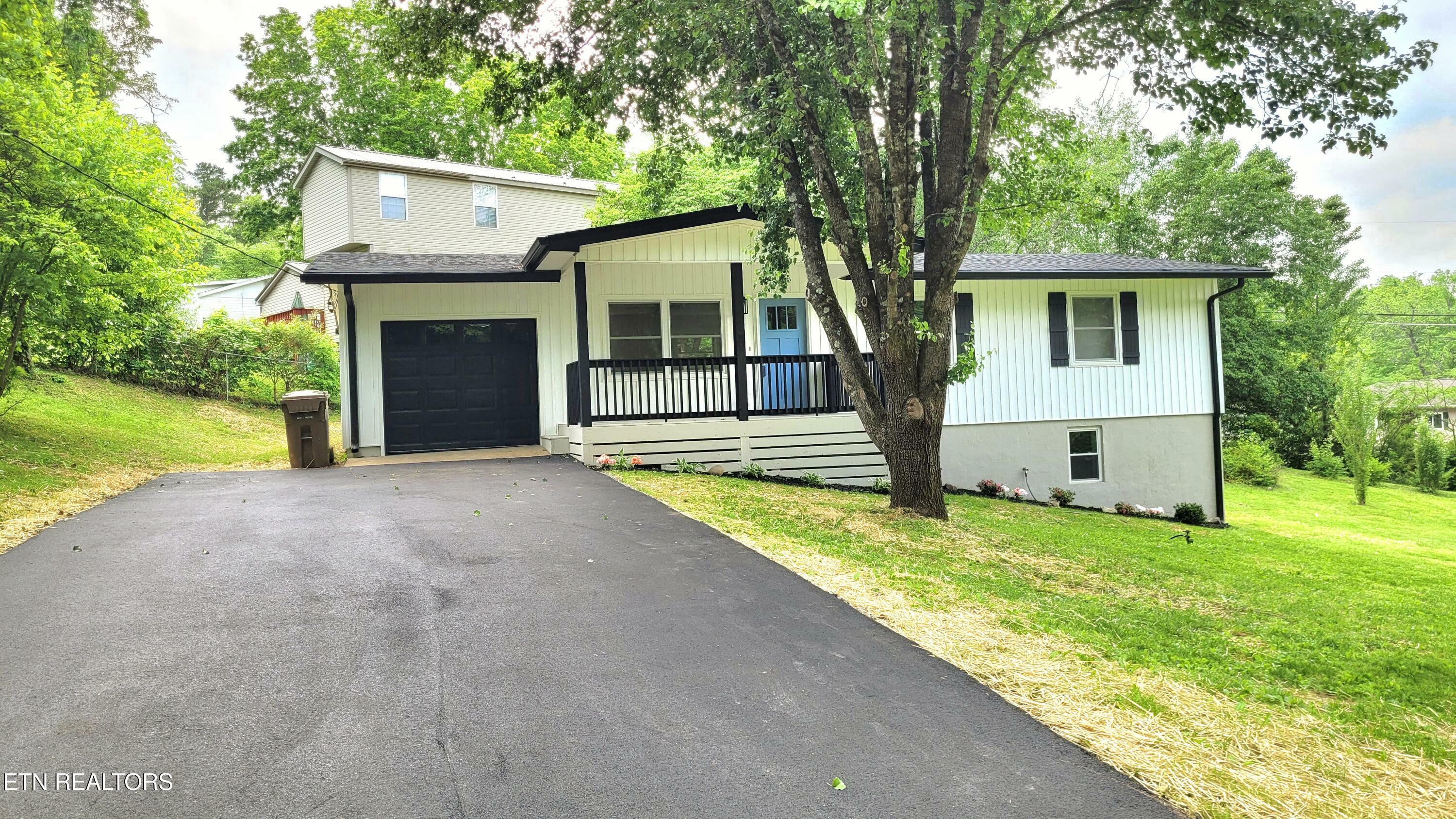 Property Photo: 1805 Ferd Hickey Rd TN 37909