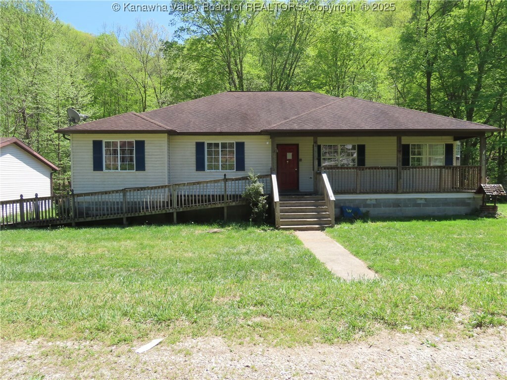 256 Blue Creek Road  Elkview WV 25071 photo