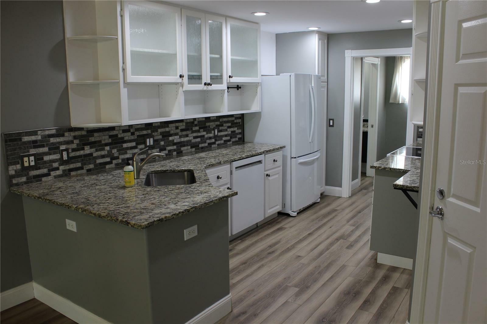 Property Photo: 8110 W Cardena Lane FL 34238
