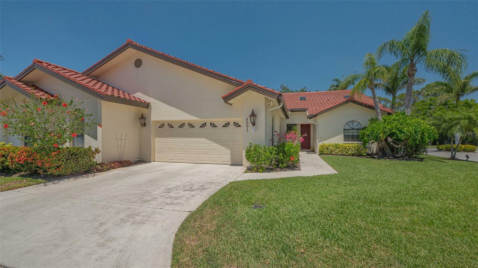 Property Photo: 4691 Las Brisas Lane FL 34238