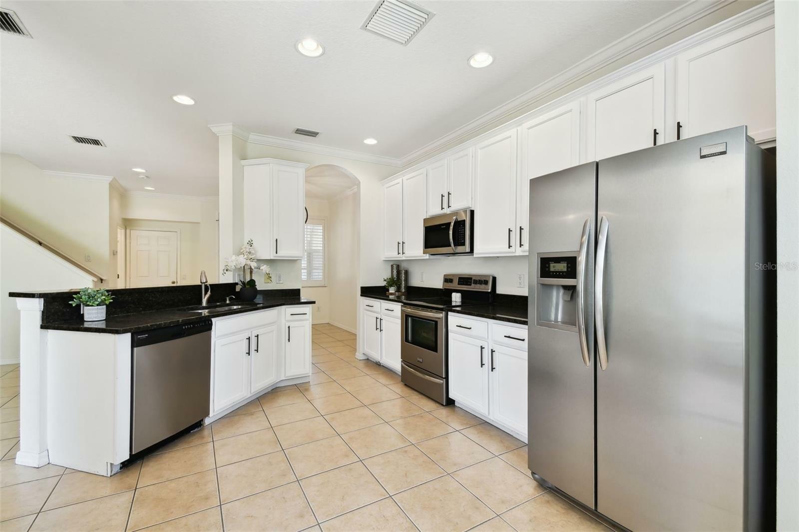 Property Photo: 14542 Mirabelle Vista Circle FL 33626