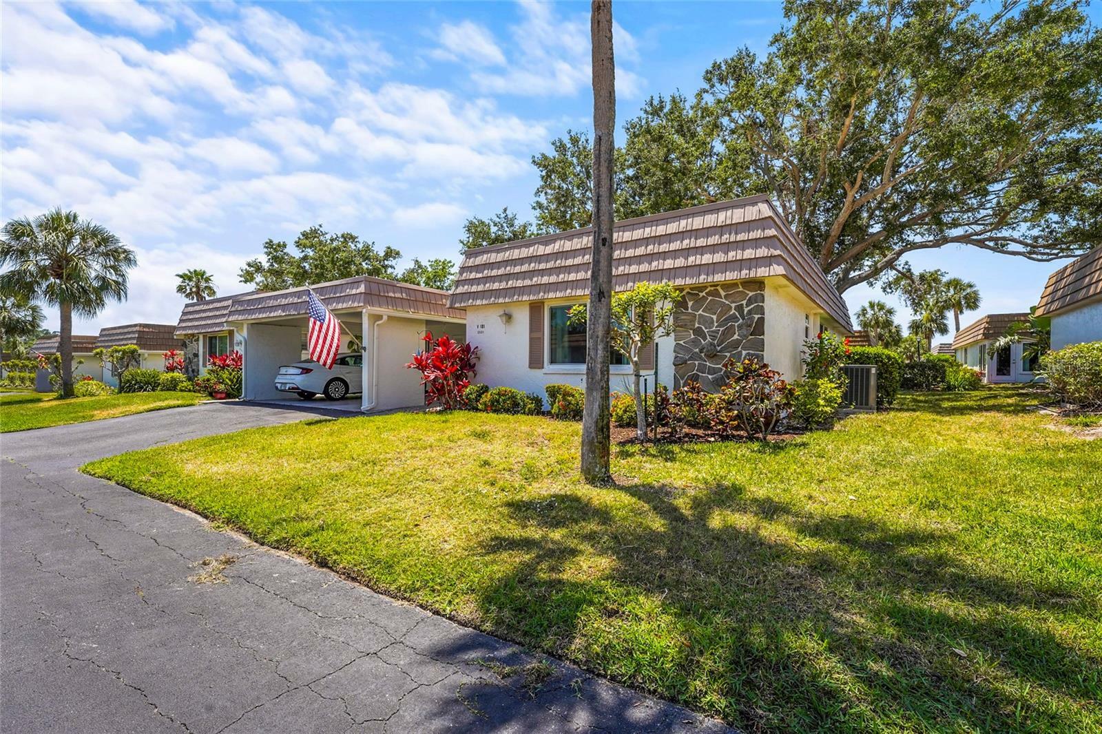 Property Photo: 2531 Riverbluff Parkway V181 FL 34231