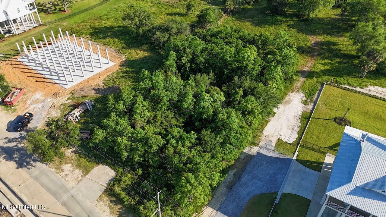 Property Photo: 1358 N Beach Boulevard MS 39520