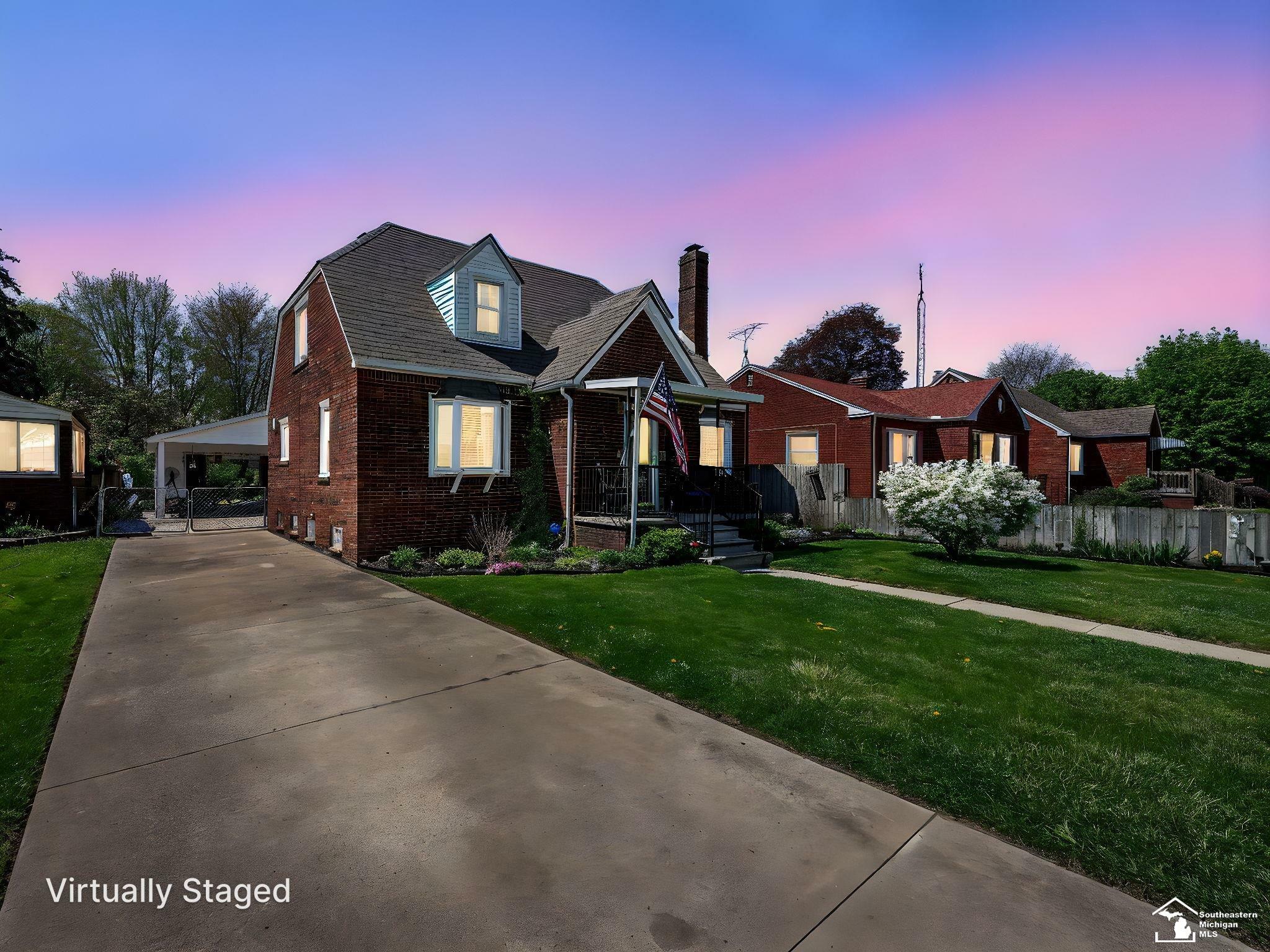 Property Photo: 814 E Front Street MI 48161