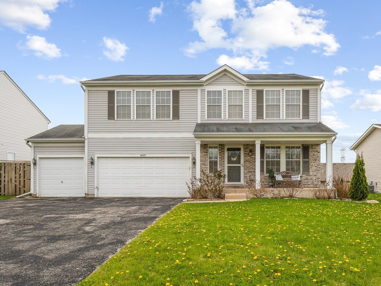 Property Photo: 6407 Edgewood Road IL 61115