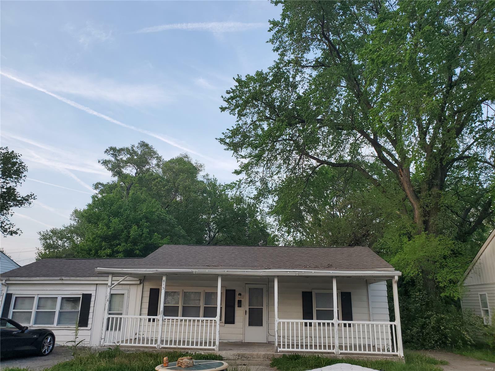 Property Photo: 815 Sparks Avenue IL 62206