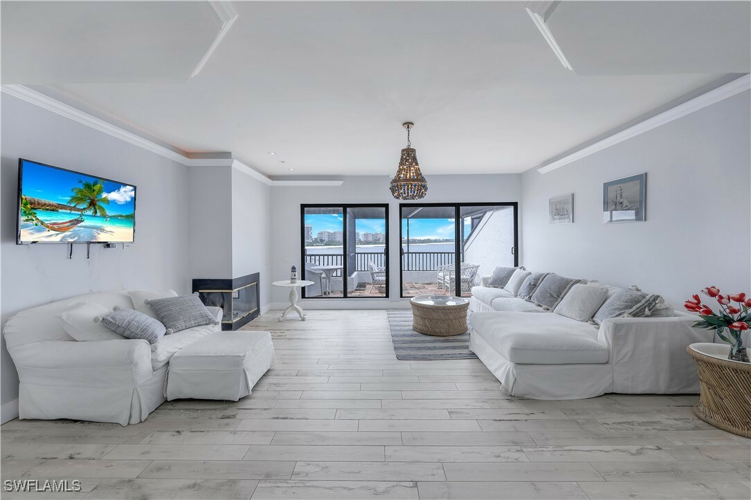 410 La Peninsula Boulevard 410  Naples FL 34113 photo