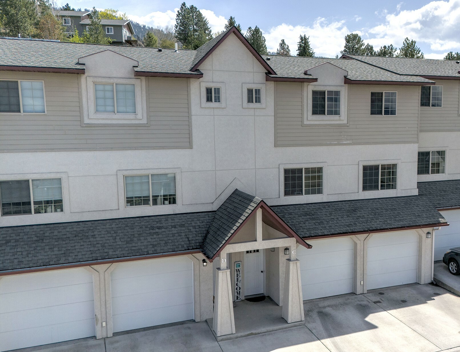 Property Photo: 825 Crestmont Way MT 59803