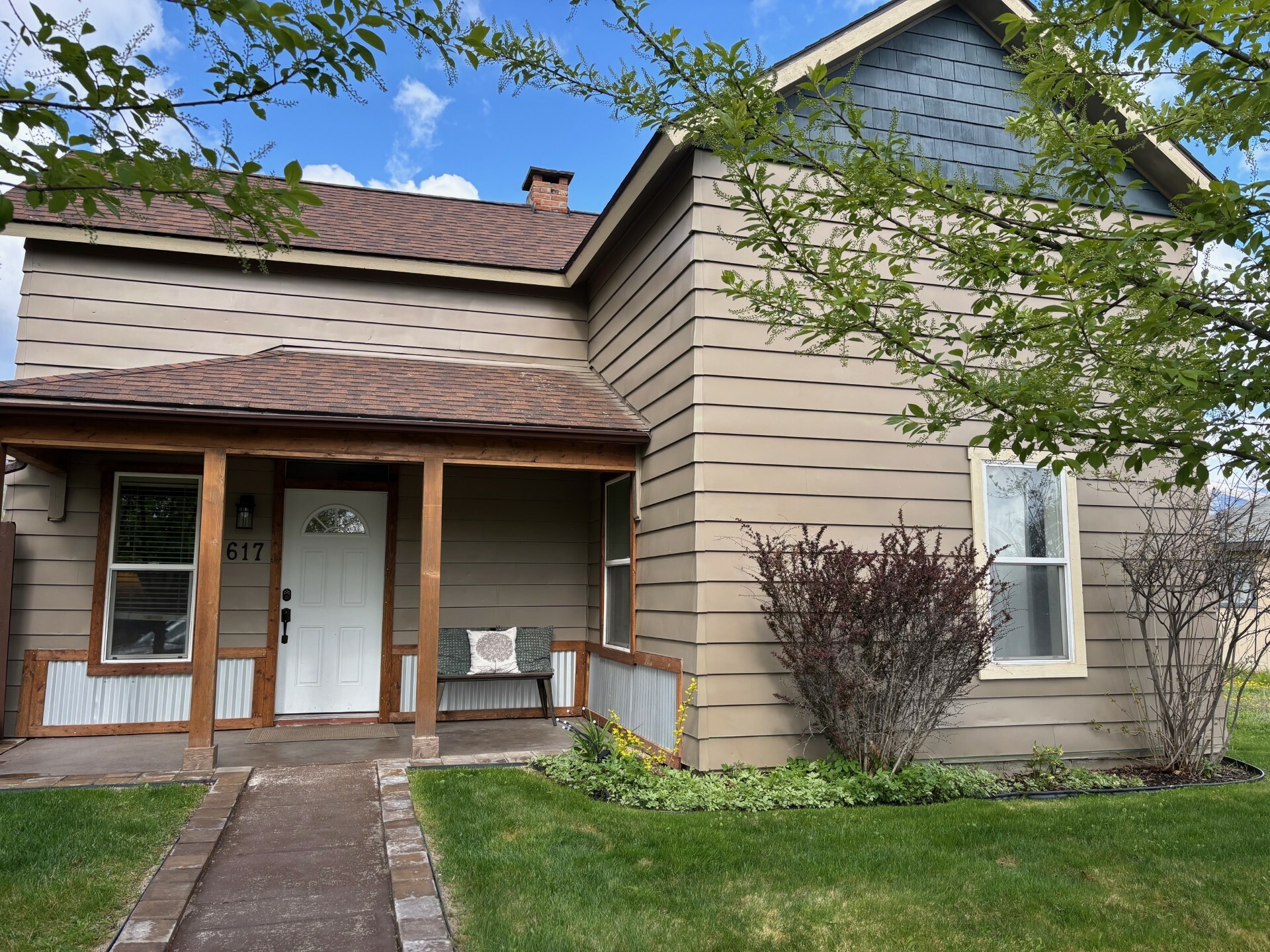 Property Photo: 617 N 5th Street MT 59840