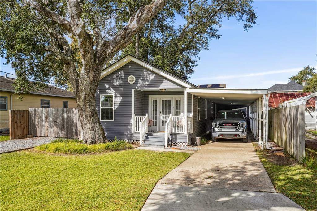 Property Photo: 608 Tullulah Avenue LA 70123