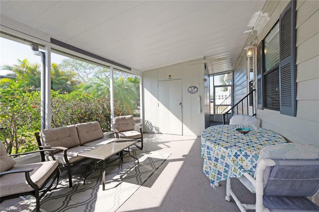 Property Photo: 623 Charlemagne Blvd FL 34112