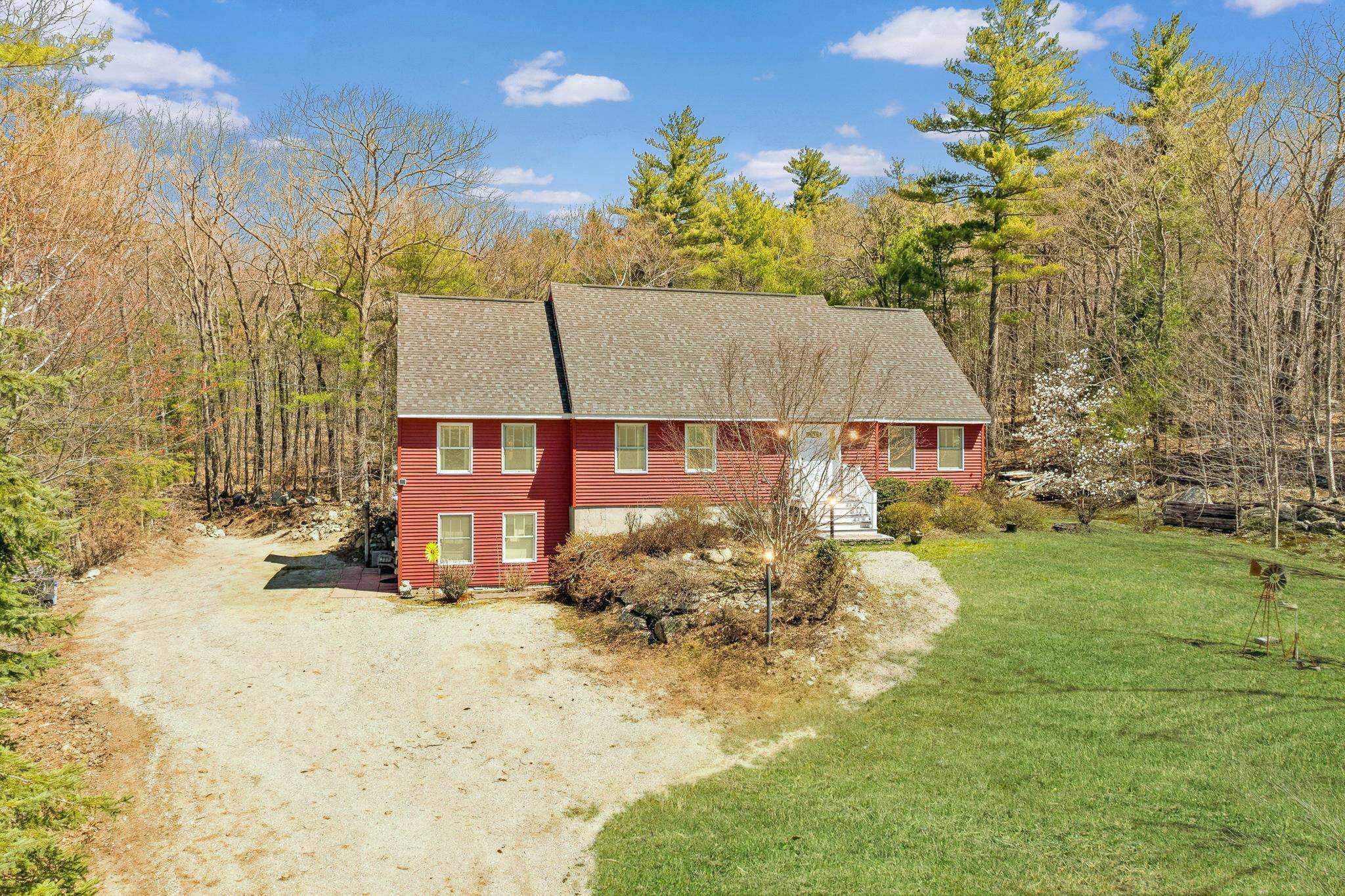 Property Photo: 6 Brienne Road NH 03855