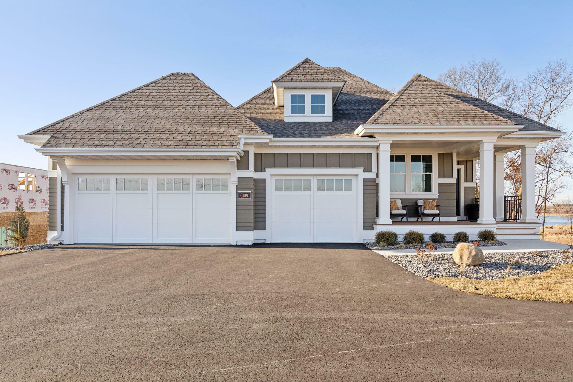 Property Photo: 6109 Shoreview Pointe MN 55318